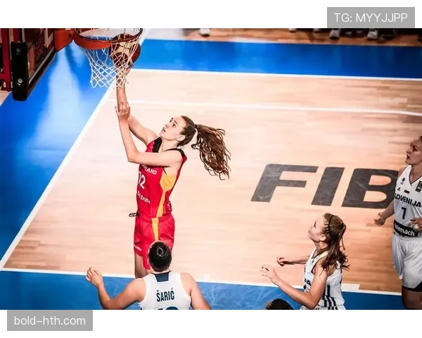 三秒规则国际差异：FIBA与NBA的判定细则解析